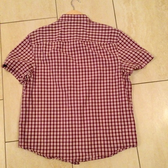 Penguin men’s button down - Picture 3 of 3